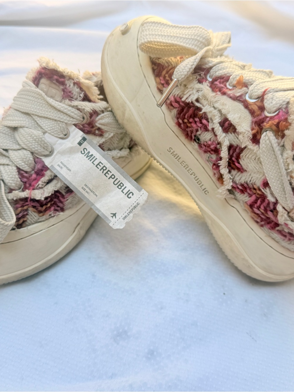 SMILEREPUBLIC 2022 Frayed Tweed Smile Toe Sneakers EU 36